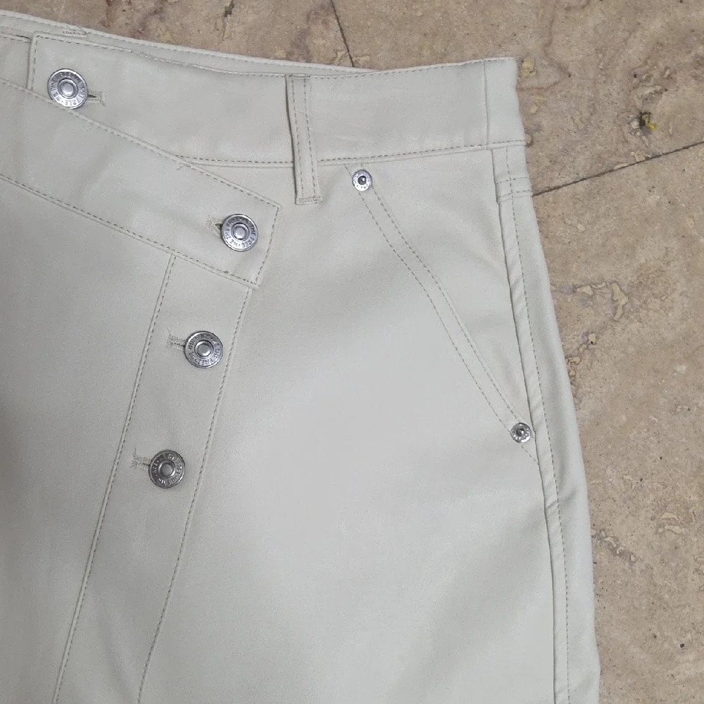 We The Free Cream Mini Skirt with Silver Chain Detail Size 30 In [1958]